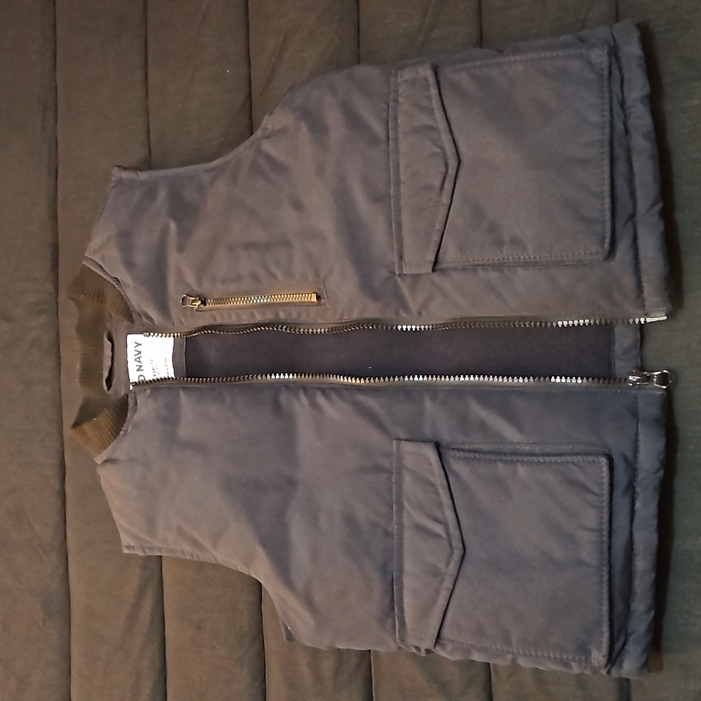 Boys Old Navy Go Warm vest